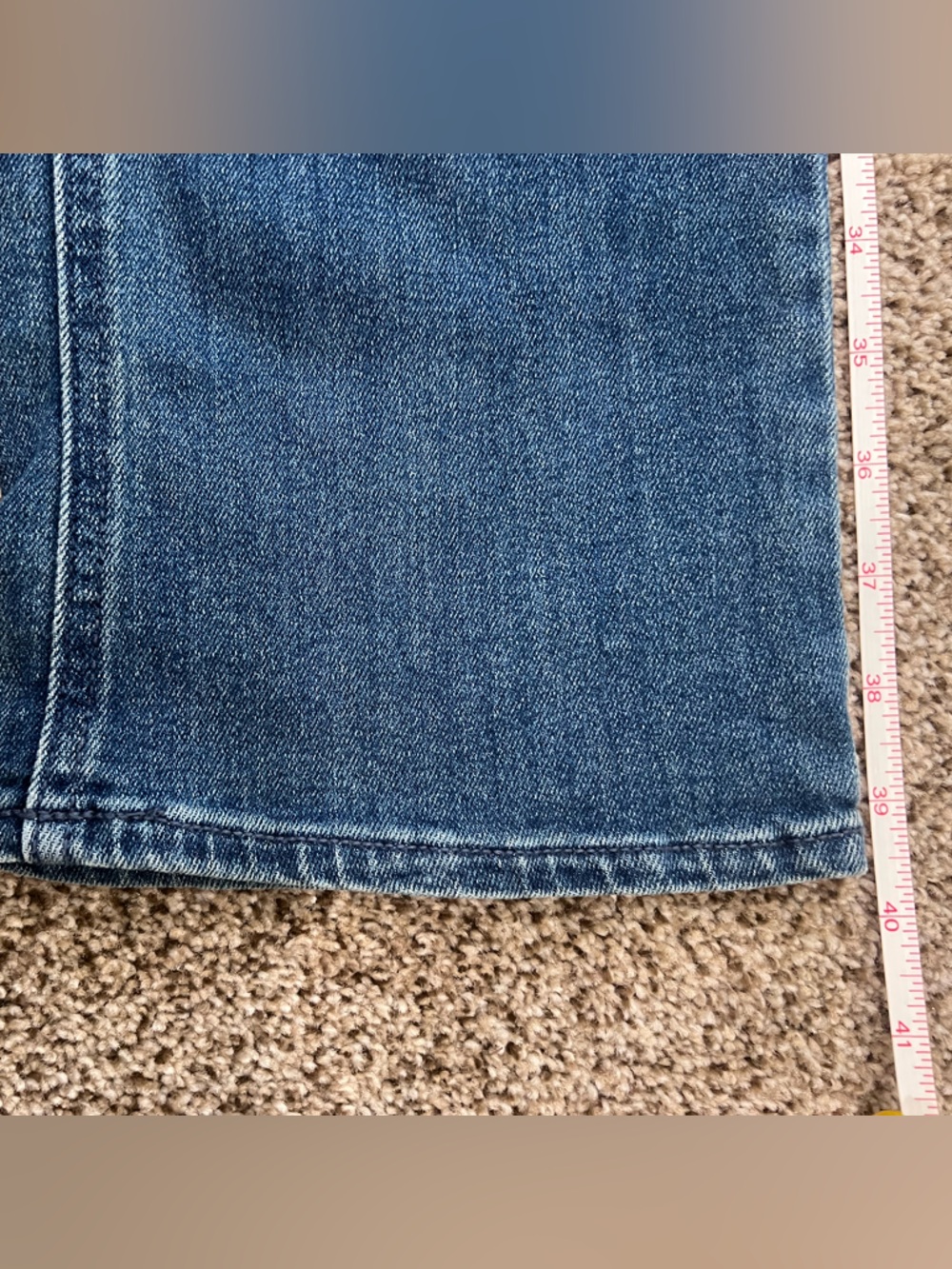 Old Navy Mid-rise Wow boot cut jeans women’s 6 - Picture 8 of 8